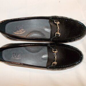 NIB SAS women's black slip-on shoes, size 9 medium